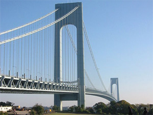 Photo du Verrazano Bridge construit en 1964 reliant Brooklyn à Staten Island