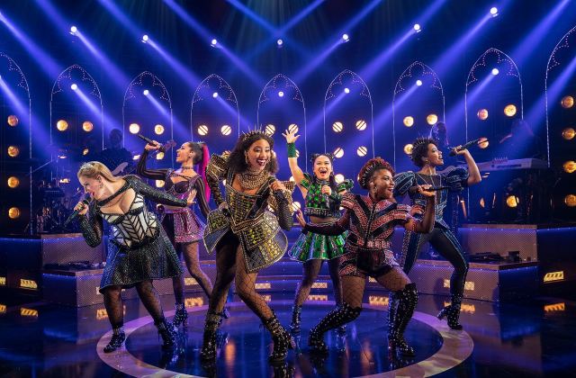 Les six reines de Six The Musical en concert